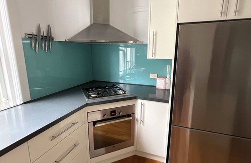 Coogee Apartment | Delightful 3-bedroom apartment in Coogee, barefoot walk to sand.