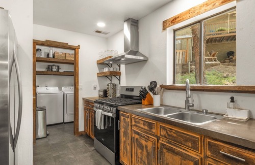 Kachina Village House | Delightful 3-bedroom house in charming Flagstaff w/King Size Bed & Gas Log Stove