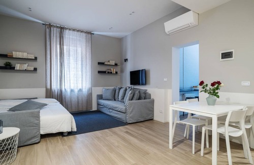 Historic Center Apartment | Delightful and bright studio located in the historic center of Bologna