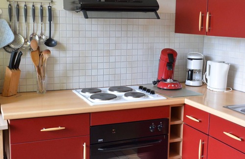 Bouillon Apartment | Delightful Apartment with Terrace, Heating, Barbecue