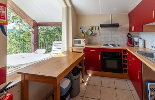 Bouillon Apartment | Delightful Apartment with Terrace, Heating, Barbecue