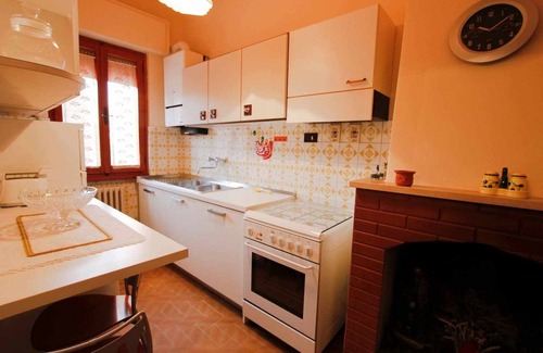 Laterina Apartment | Delightful country house with AC & pool
