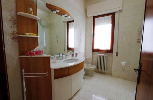 Laterina Apartment | Delightful country house with AC & pool