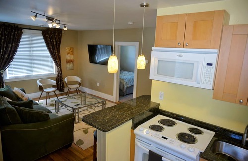 Plymouth Apartment | Delightful, Cozy Upper Flat in Plymouth, Michigan