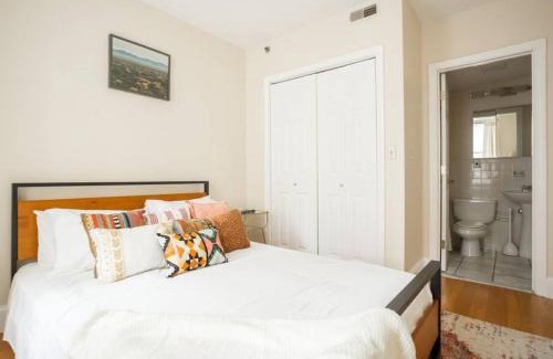 Downtown Boston Apartment | Delightful Downtown Boston 2bed 2bath Apartment