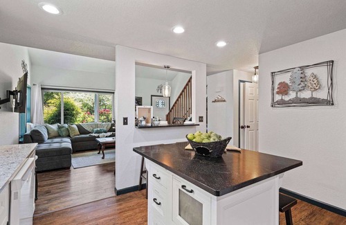 Olympia House | Delightful Family-Friendly Home in the Heart of WA