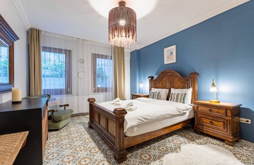 Uskudar Apartment | Delightful Flat with Bosphorus View in Kuzguncuk