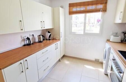 Jeronimo y Avileses y Balsicas de Arriba Apartment | Delightful Ground Floor 2 bed with access to pool, Wi-Fi, AC
