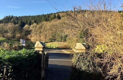 Lakeside House | Delightful Holiday Home, with a hot tub, situated at the foot of Lake Windermere