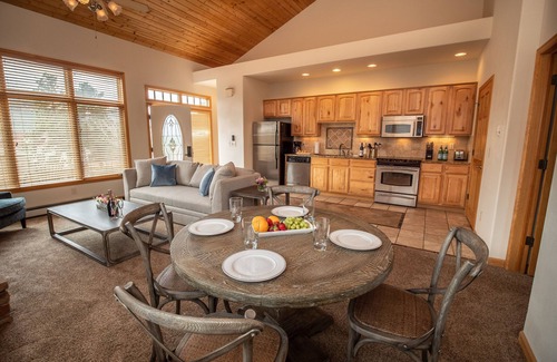 Stanley Hills Condo | Delightful home complete with fireplace, private hot tub, jetted tub, and views