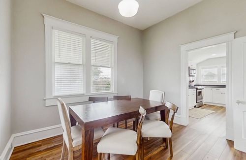 Rogers House | Delightful Rogers getaway w/full kitchen, dog-friendly yard, Wifi, AC & W/D