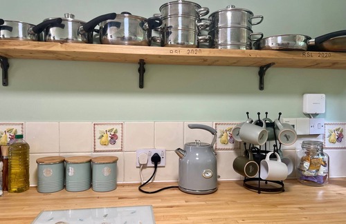Beccles Cottage | Delightful rural country cottage, Great for families and groups, large garden and a big hot tub!