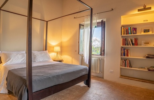 Cetona Other | Delightful secluded Tuscan farmhouse with pool, near the hilltop town of Cetona.