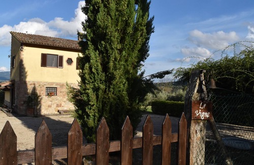 Todi Villa | Delightful Umbrian villa, majestic view of Todi, private pool, wifi (sleeps 6-7)