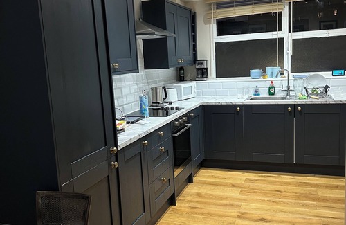 Warwick Apartment | Delightful & Well-located 2BD Flat Central Pimlico
