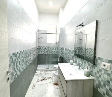 Naples House | Dell orma del vesuvio