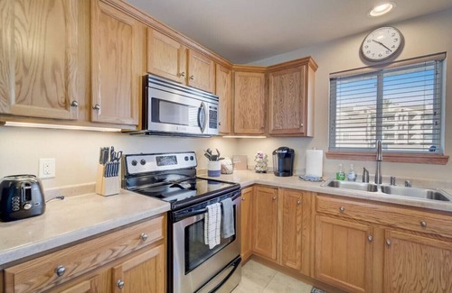 Lake Delton Condo | Dells, Devils Lake, Penthouse, Waterfront, Views!