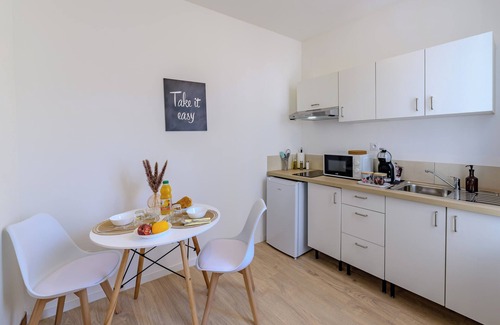 Saint-Quentin Apartment | Delmas - 5min Centre Ville - Wifi