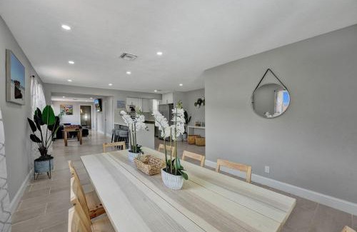 Delray Beach House | Delray Beach 4Bed Home Football Games Backyard