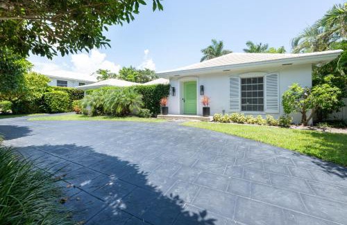 Delray Beach Apartment | Delray Pool Home - 5 Minutes to Beach!