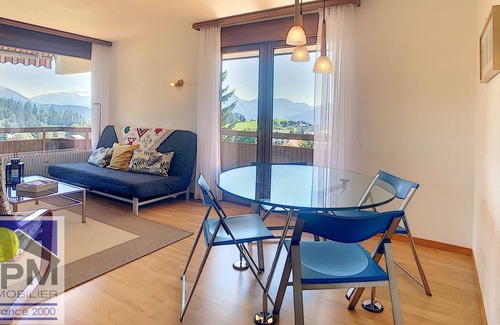 Leysin Apartment | Delta 12 Apartment of 3,5 rooms, about 72m2 (for 2 to 6 persons) located in a modern residence in th
