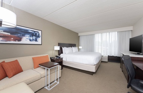 Kalamazoo Hotel | Delta Hotels by Marriott Kalamazoo Conference Center