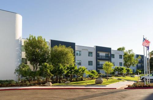 Ontario Hotel | Delta Hotels by Marriott Ontario Airport