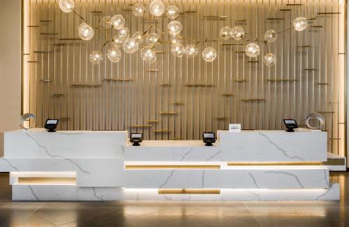 Ontario Hotel | Delta Hotels by Marriott Ontario Airport