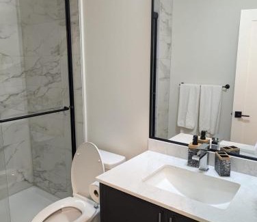 White Rock Apartment | Delux 2 bedroom suite