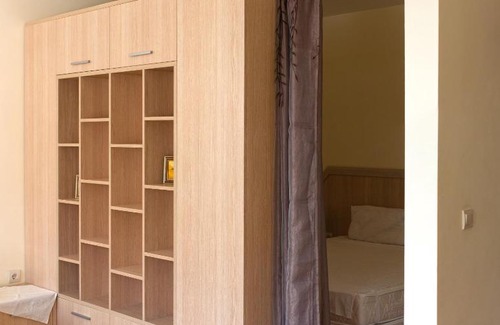 Saints Constantine and Helena Apartment | Deluxe Studio Nearby The Beach
