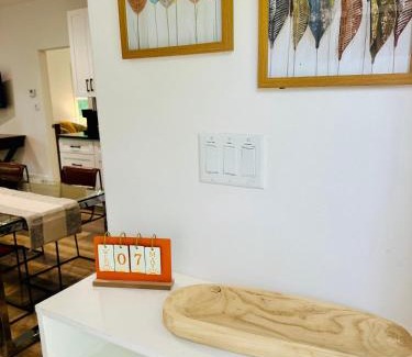 Mid America House | Delux Country Cabin - Pet Friendly