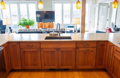 Kennebunk Resort | Deluxe 2 Bed/Bath condo in the heart of Americana historic Main St. 84 Main