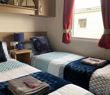 Prestonpans Apartment | Deluxe 3 bedroom caravan in Haven's Seton Sands Holiday Village,Wifi
