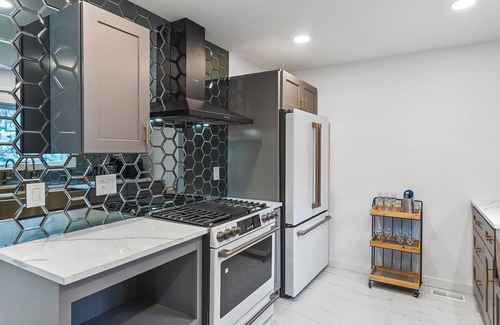 Atlanta House | Deluxe 3Bed 3Bath Home - Dresden East Neighborhood Atlanta