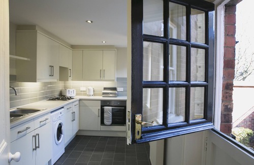 Harrogate City Centre House | Deluxe 4 bedroom town house