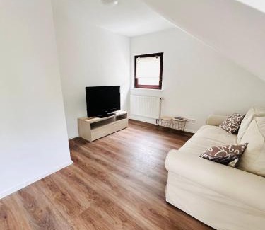 Stuttgart Apartment | Deluxe Apartment Stuttgart Zuffenhausen