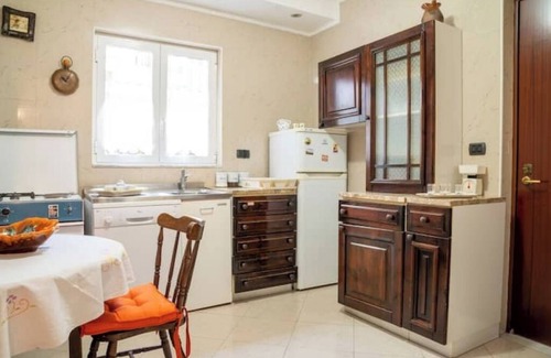 Vomero House | Deluxe Apartment with Garden in Vomero