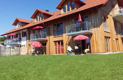 Dietringen Apartment | Deluxe Appartement mit Seeblick - Seehotel & Appartements Schnöller