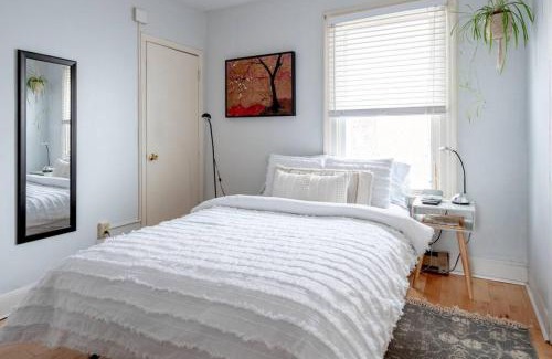 Winooski Falls Mill District Apartment | Deluxe Cute Apt Walk to Restaurants