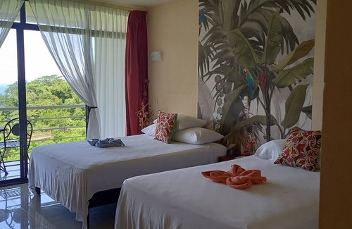 Montezuma Bed & Breakfast | Deluxe Double Queen