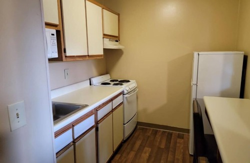 Cary Apartment | Deluxe Double Studio at Extended Stay Cary 2