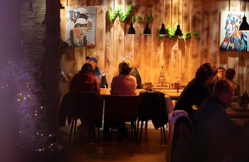 Fichtelberg House | Deluxe Familienzimmer, Bad, WC, Superior - Wild West Gasthaus
