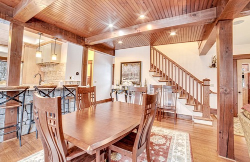 North Creek House | Deluxe, Four-Story Mountain Home with Fast WiFi and Central AC - Near the Slopes