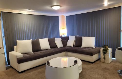 Krachtighuizen Villa | Deluxe Holiday Home