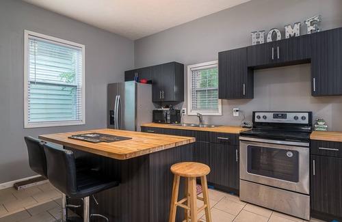 Parkland House | Deluxe Home near Churchill Downs and Downtown