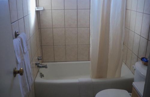 Roswell Hotel | Deluxe Inn Of Roswell
