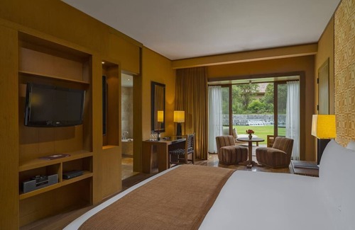 Maras Hotel | Deluxe King at Tambo del Inka | Pool & Spa | Free Parking | Near Machu Picchu