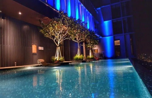 Titiwangsa Apartment | Deluxe King Suite with Garden View 5