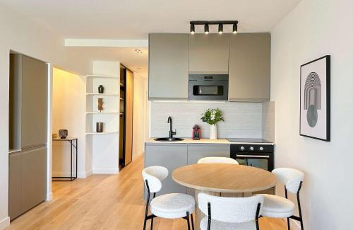 13th Arrondissement Apartment | Deluxe location in Place d'Italie