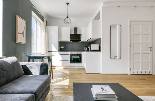 Mariahilf Apartment | Deluxe Mariahilf 1BR w/Storage, walk to U4 and bars, by Blueground
